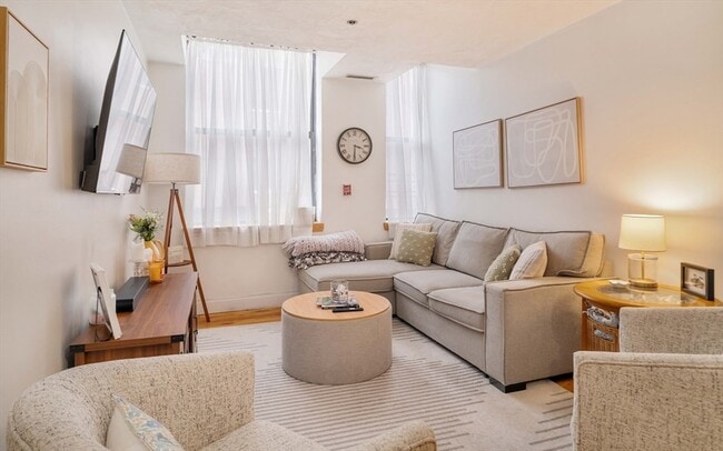 Photo - 188 North St Apartment