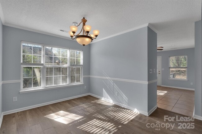 Building Photo - 6340 S Bend Ln