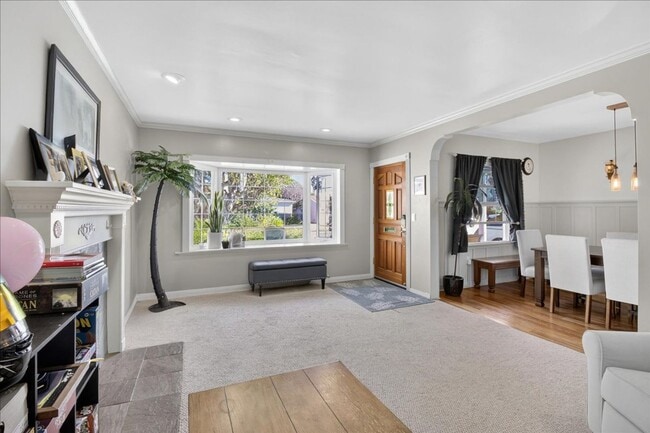 Foto del edificio - Beautiful & Spacious South Torrance Home