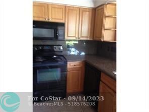 Foto del edificio - 2020 Alta Meadows Ln