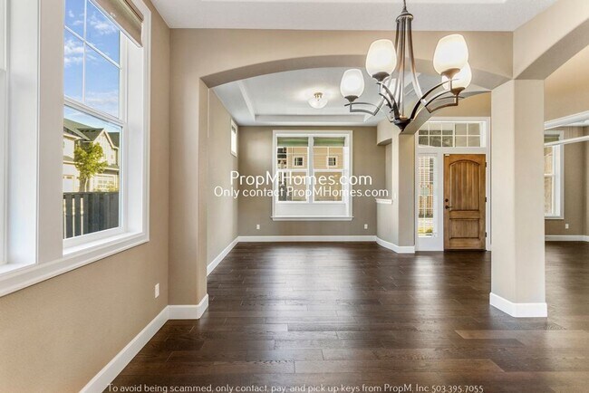 Building Photo - Luxury 4-Bedroom Home in the Heart of Beth...
