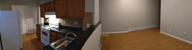 Foto del edificio - 1134 Reaney Ave