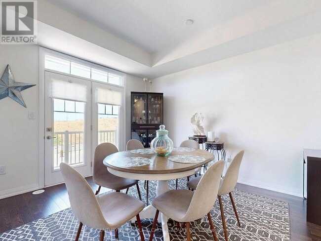 Building Photo - 19 Central Mkt Dr