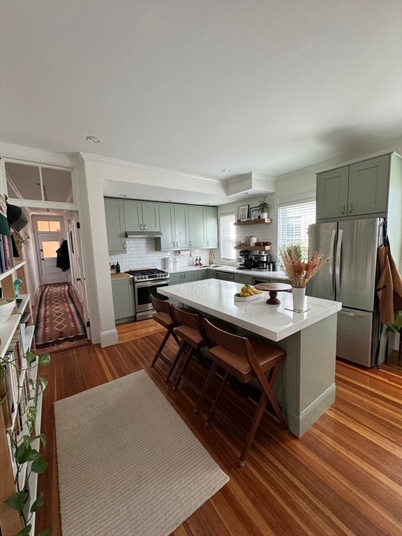 Building Photo - 32 Roseclair St