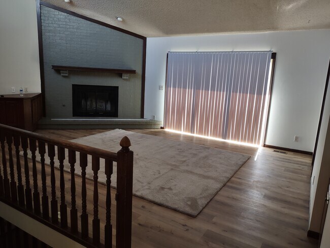 Foto del edificio - 3115 N Longfellow Ct
