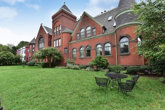 Foto del edificio - 350 9th St SE