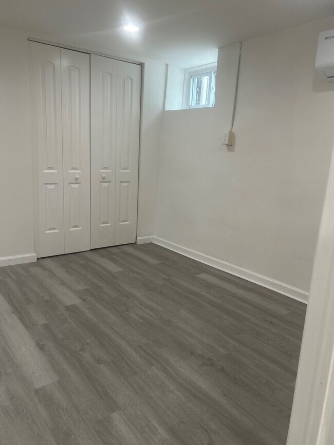 Foto del edificio - 111 E 38th St