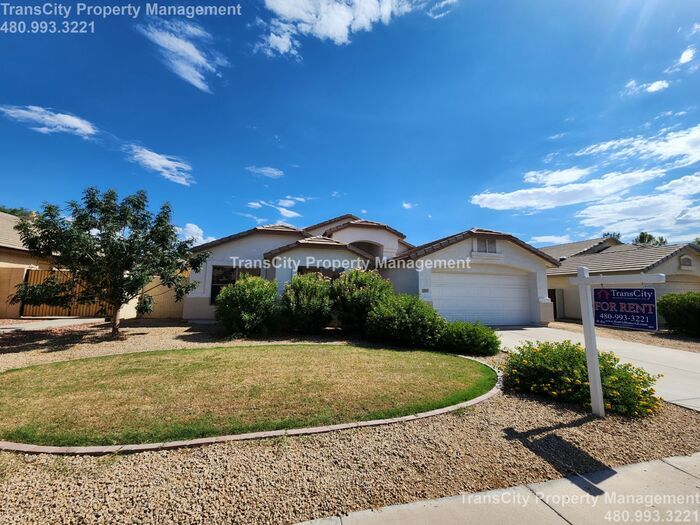 Primary Photo - Gilbert 4 bed 2 bath home for rent near Gr...