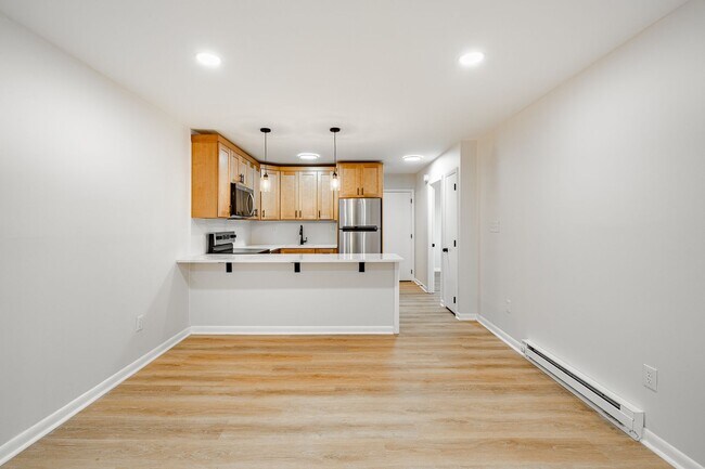 Foto del edificio - 409 E Washington St