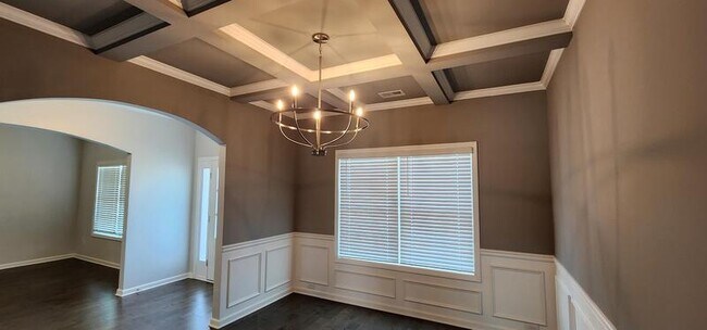 Building Photo - 228 Shoshone Cir