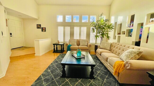 Sala de estar - 2501 Avenita Alpera