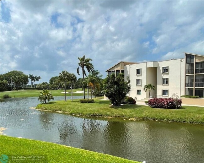 Foto del edificio - 5540 Tamberlane Cir