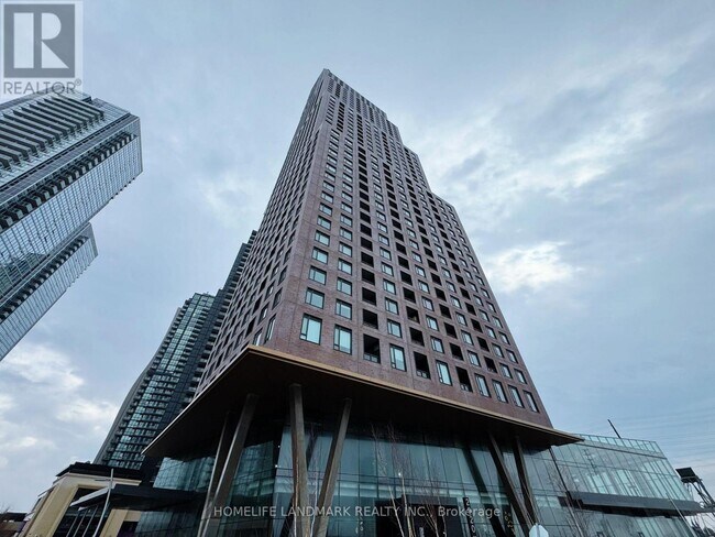 Photo du bâtiment - 2920 Hwy 7