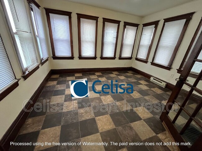 Foto del edificio - 1013 Stophlet St