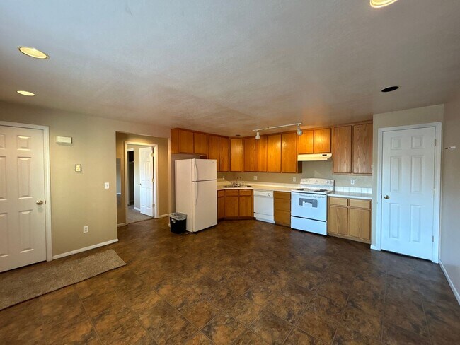 Foto del edificio - 548-548 SW 3rd St
