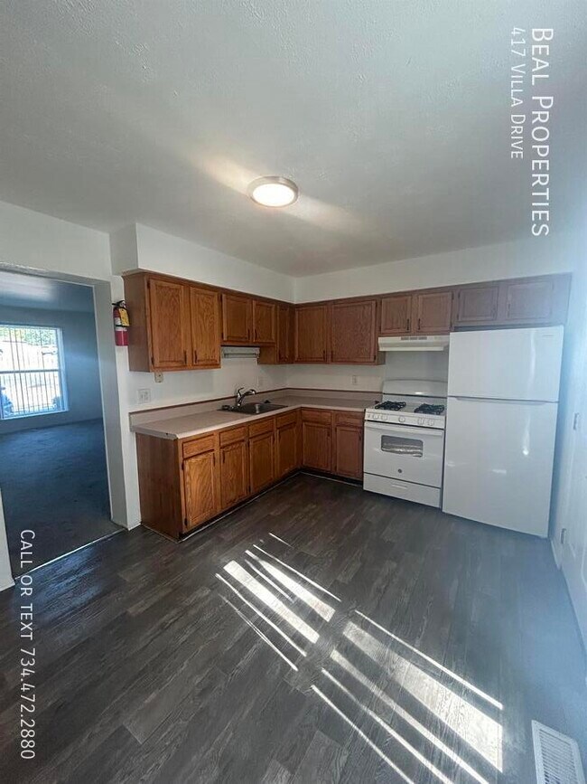 Building Photo - 417 Villa Dr