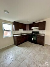 Building Photo - 321 Pershing Ave