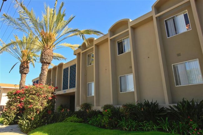 Building Photo - 800 Meyer Ln