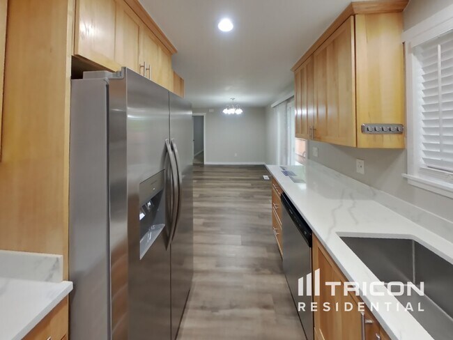 Foto del edificio - 6218 S Fife St