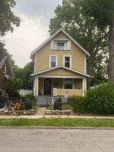 Building Photo - 448 Marview Ave