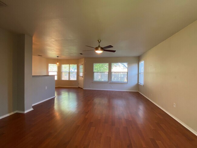 Foto del edificio - Charming 3 bedroom in Helotes