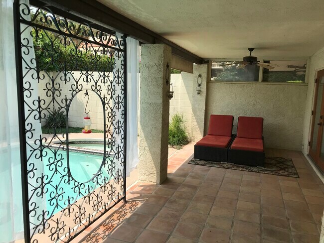 Foto del edificio - 7710 N 17th Pl
