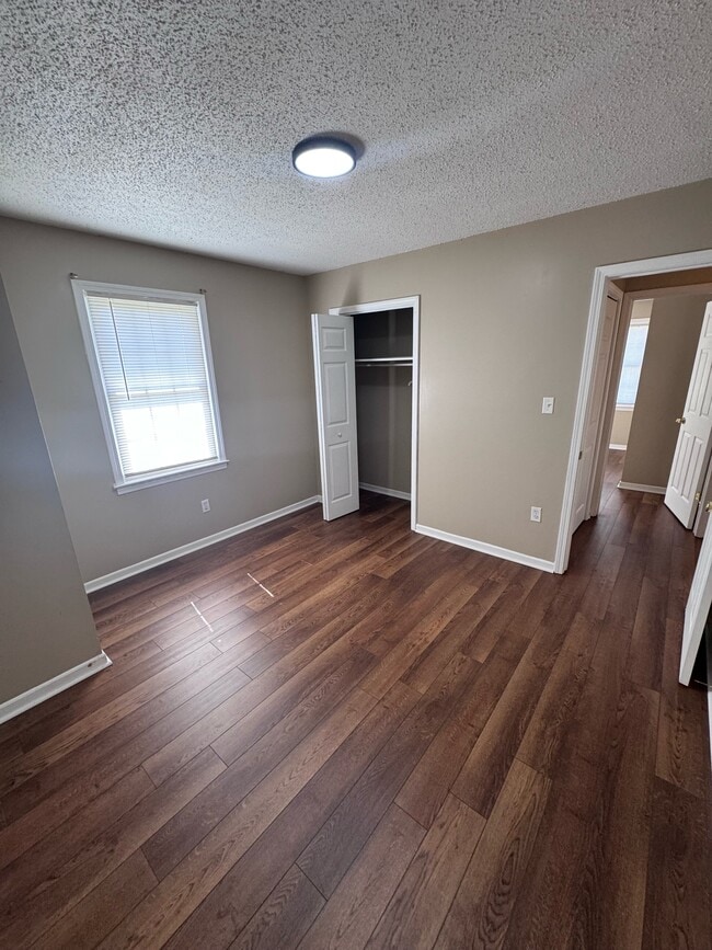 Building Photo - 112 Ashcroft Dr