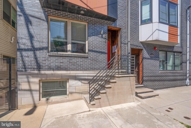 Building Photo - 908 N 16th St