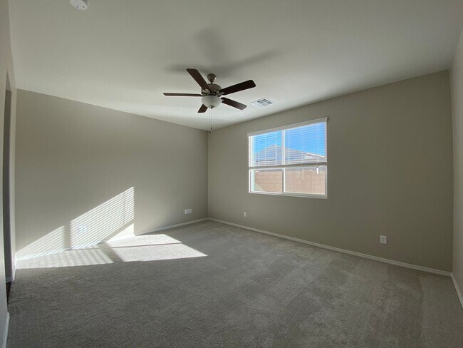 Foto del edificio - 1427 Amethyst Ln