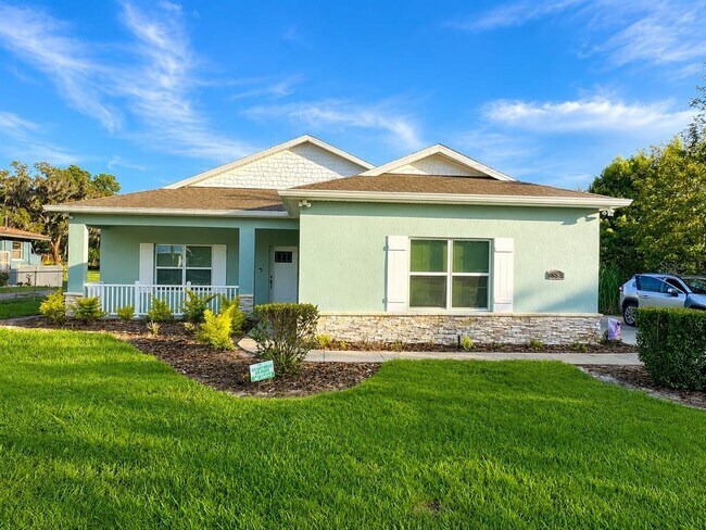 Foto del edificio - 3834 Charter Rd