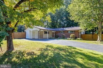 Building Photo - 8411 Derby Ct