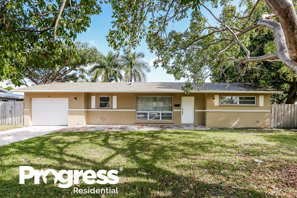 Foto principal - 1170 NE 26th Ave