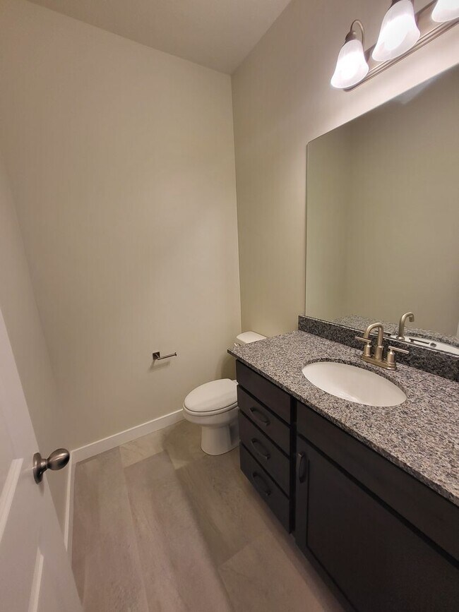 Foto del edificio - Brand new Townhomes