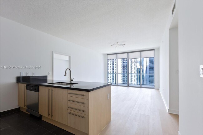 Foto del edificio - 1111 SW 1st Ave