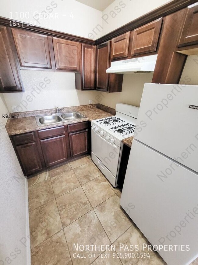 Building Photo - Centrally Located 1 BDR Apartment!
