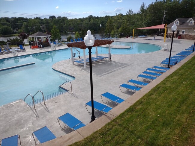 Community Pool - walk 1 block - 5209 Sundew Ter