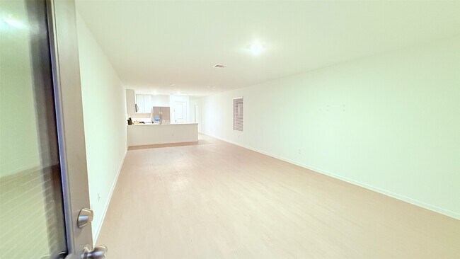 Foto del edificio - 3109 Courtney Flower Dr