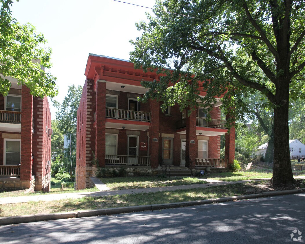 Primary Photo - 3915-3917 Norledge Ave