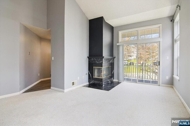 Building Photo - 1125 Hyde Park Ct