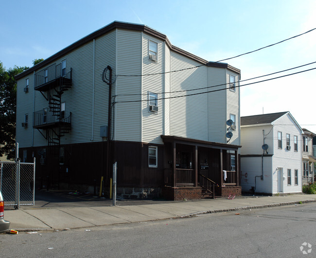 Building Photo - 56-58 Springfield St