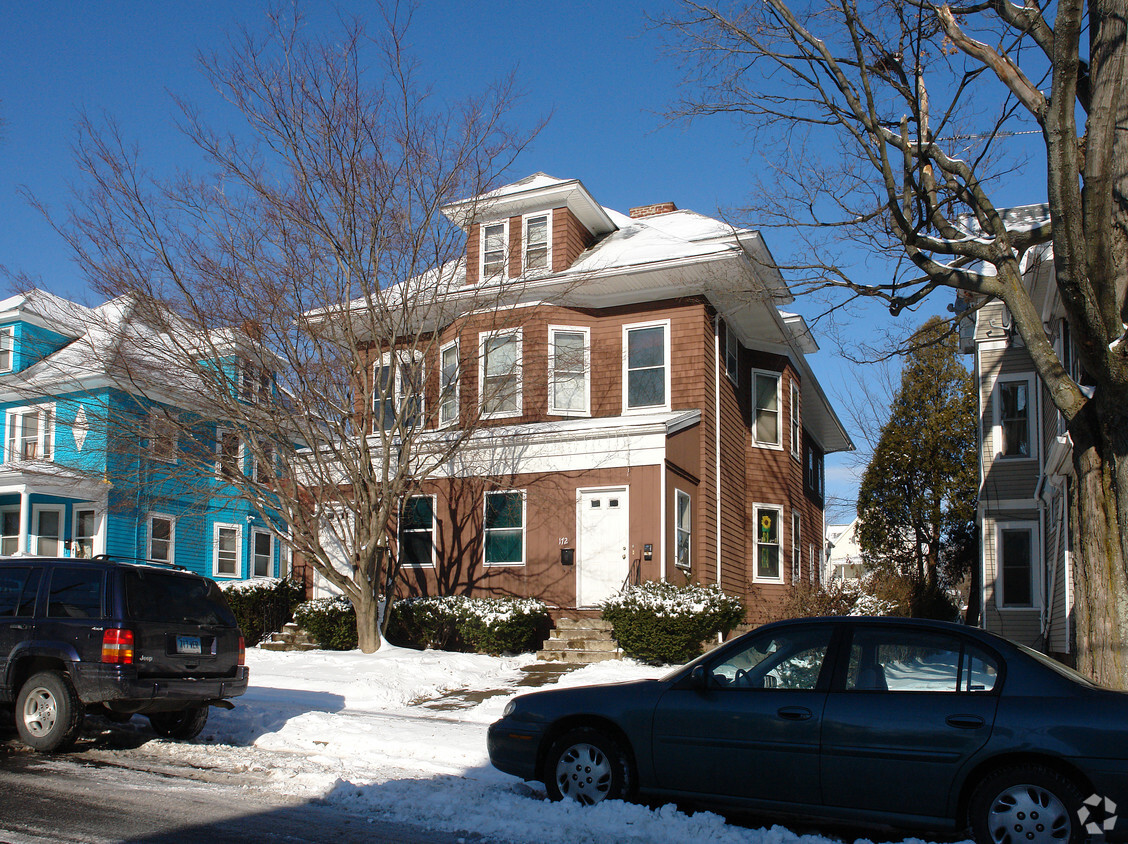 Building Photo - 172 Barker St