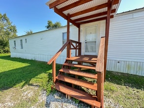 Building Photo - 124 Mattingly Ln