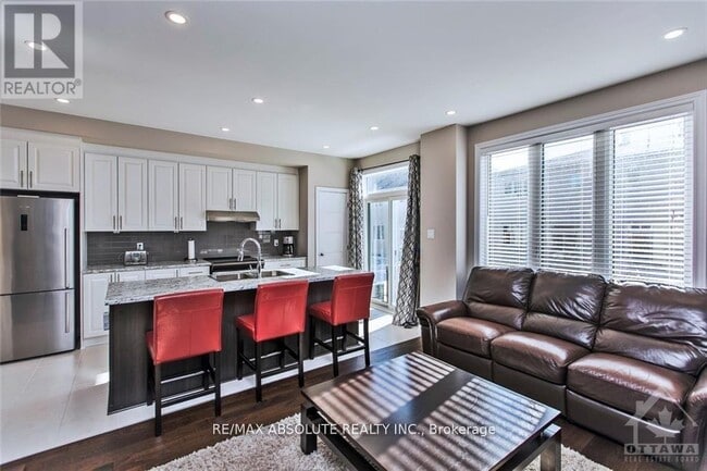 Building Photo - 2500 Waterlilly Way