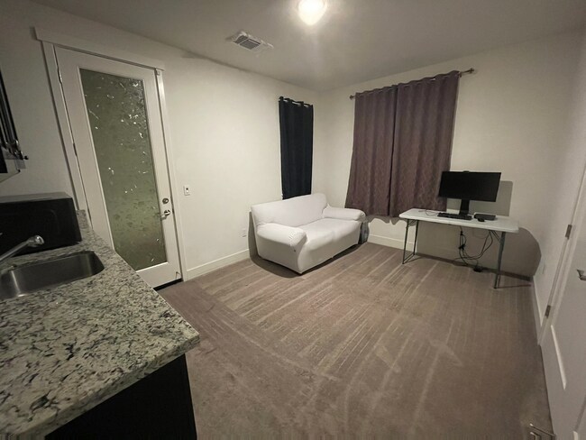 Foto del edificio - 37673 Bay Crest Rd