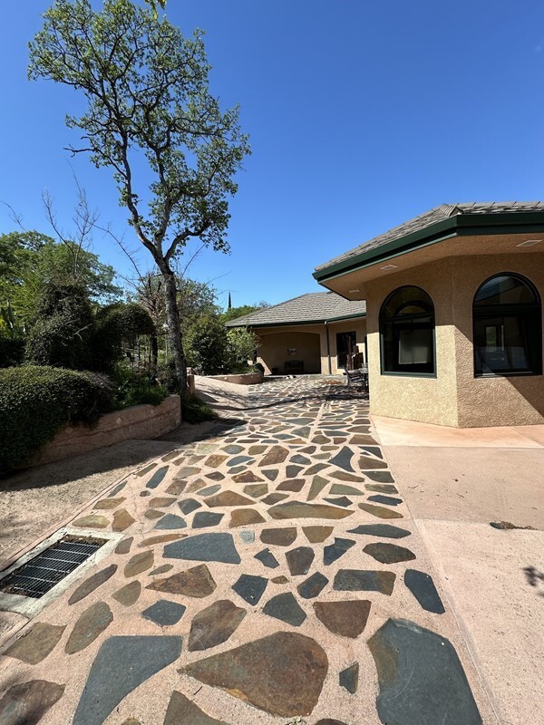 Primary Photo - Home For Rent 13800 Tulloch Rd in Jamestown