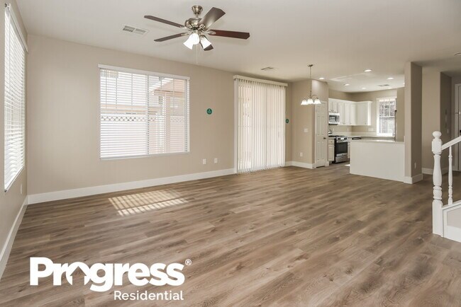 Foto del edificio - 6184 Winston Falls Ave