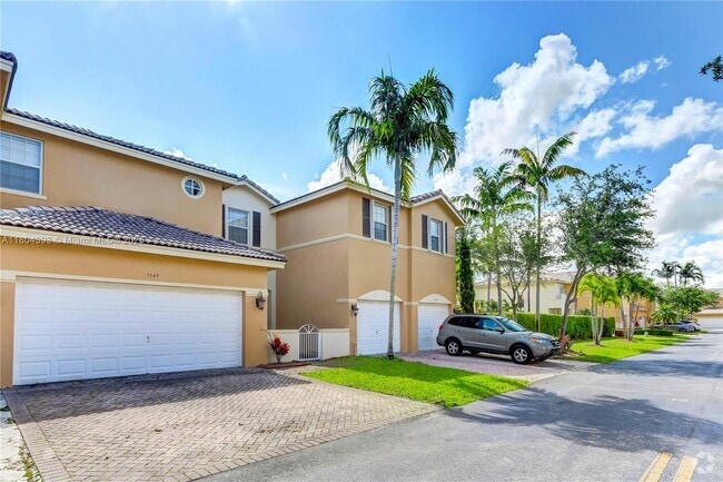 Building Photo - 5549 NW 113th Ct