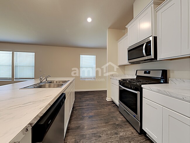 Building Photo - 298 Caminha Rd