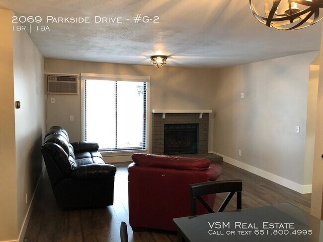 Building Photo - 2069 Parkside Dr