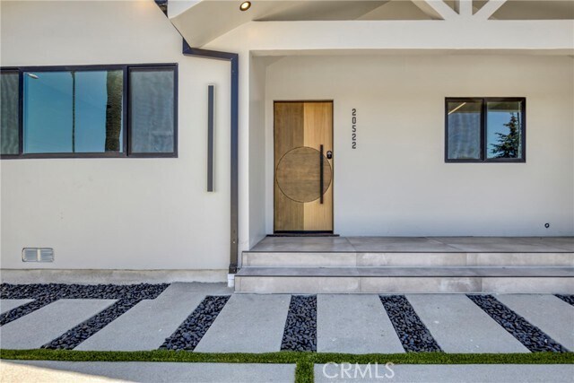 Foto del edificio - 20522 Sherman Way